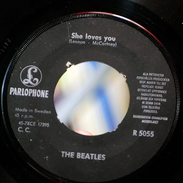 The Beatles – She Loves You [7", 1963]