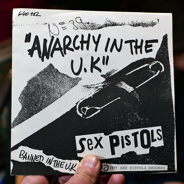 Sex Pistols – Anarchy In The U.K [7", 1977]